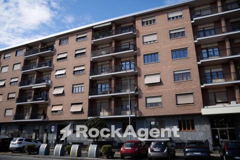 53bc0db27f7945538b781a7812593d15 - Appartamento trilocale in vendita a Venaria Reale