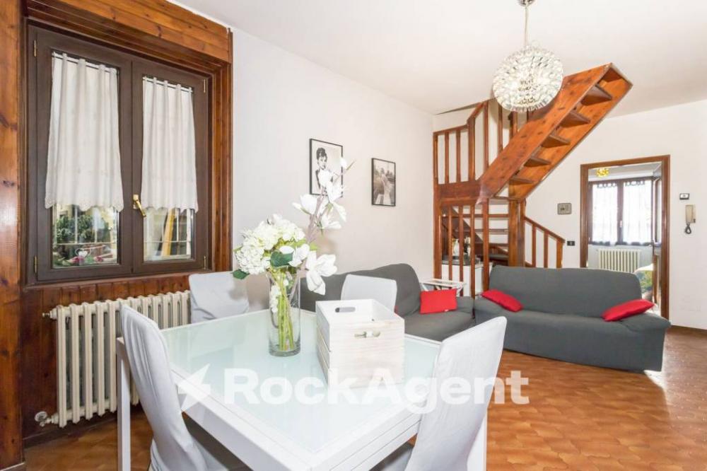 348038e02af6332bfba6054c48b27c47 - Appartamento plurilocale in vendita a Zogno