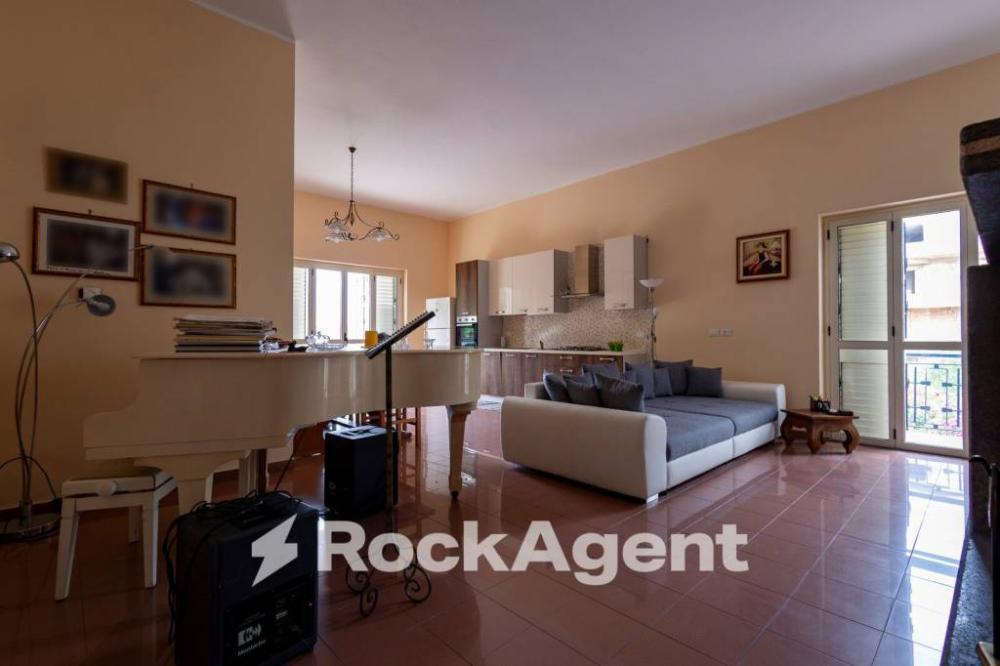 30d242850b9ba7ee802f709b916952cb - Villa plurilocale in vendita a Rivanazzano