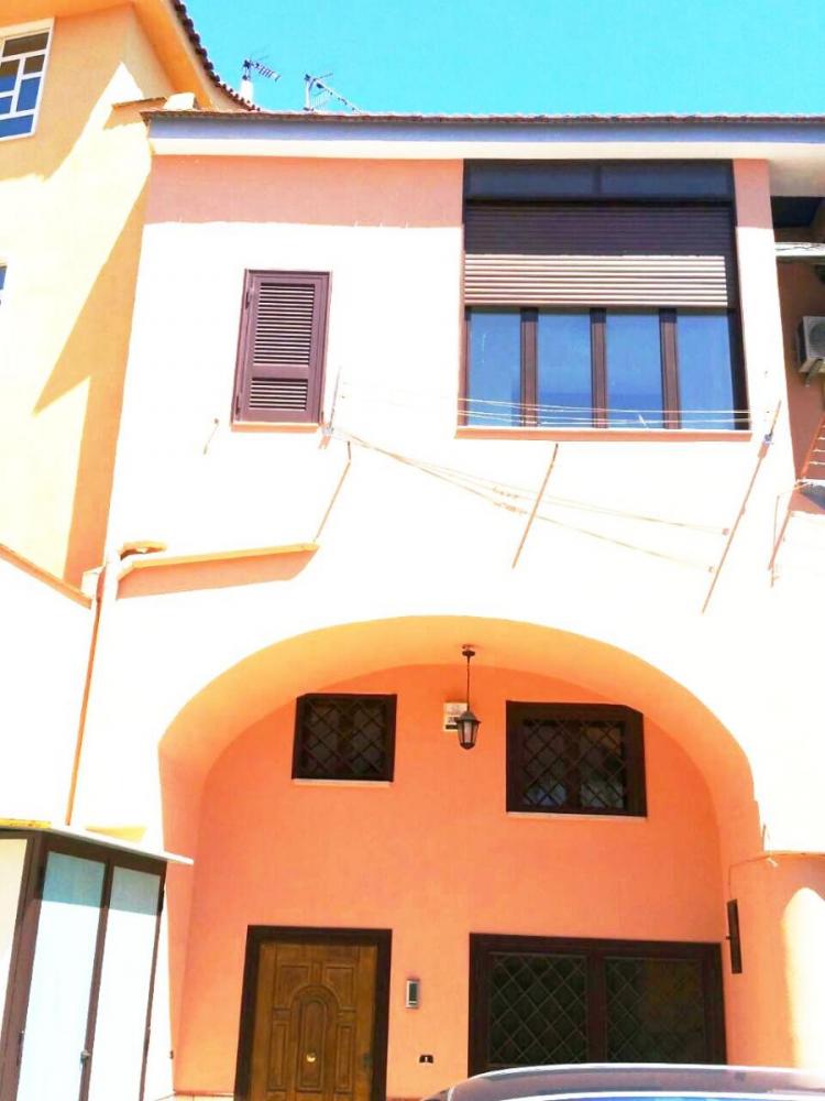 Casa quadrilocale in vendita a Giugliano in Campania - Casa quadrilocale in vendita a Giugliano in Campania