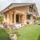 Villa indipendente plurilocale in vendita a Trana