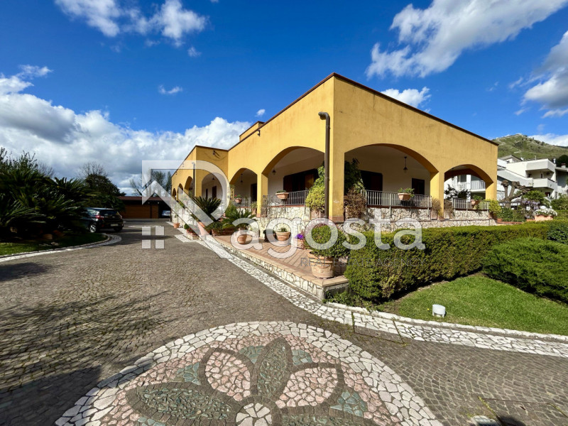 Villa plurilocale in vendita a baronissi - Villa plurilocale in vendita a baronissi