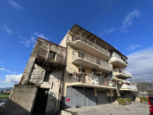 Appartamento trilocale in vendita a Nocera Inferiore - Appartamento trilocale in vendita a Nocera Inferiore