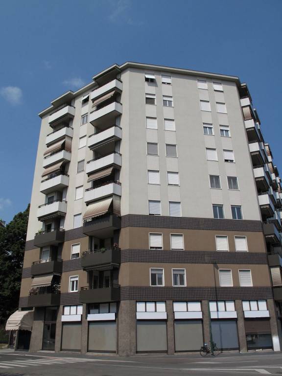 9ecdd9a1d6ec2005e0f41372669c7a61 - Appartamento quadrilocale in vendita a Sesto San Giovanni
