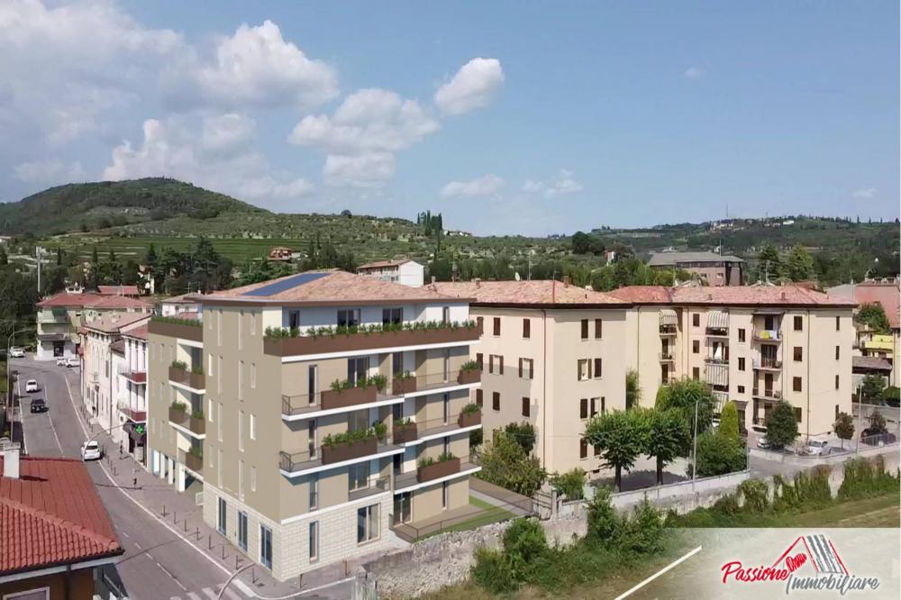 Appartamento quadrilocale in vendita a Verona - Appartamento quadrilocale in vendita a Verona