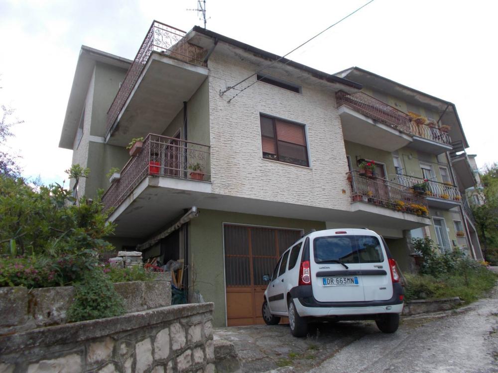 villa indipendente in vendita a Sant'Agapito