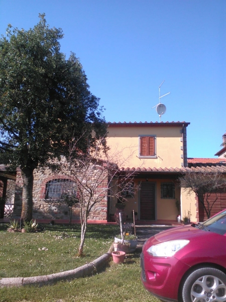 Villa plurilocale in vendita a Civitella in Val di Chiana - Villa plurilocale in vendita a Civitella in Val di Chiana