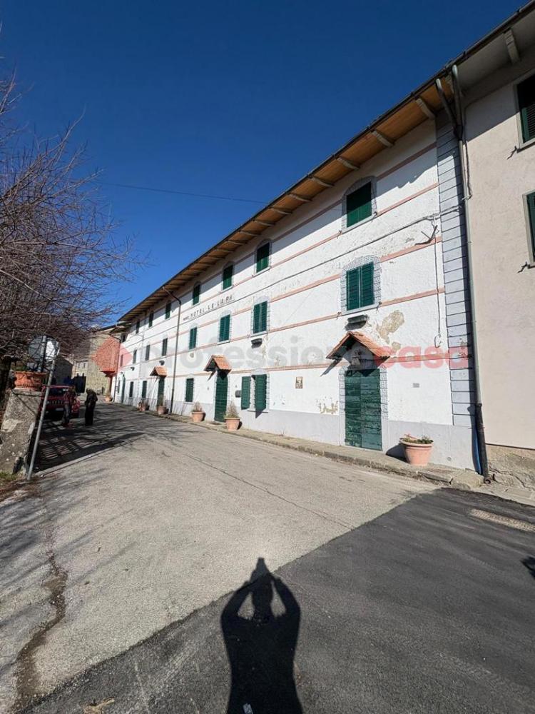 Albergo in vendita a consiglio di rumo - Albergo in vendita a consiglio di rumo