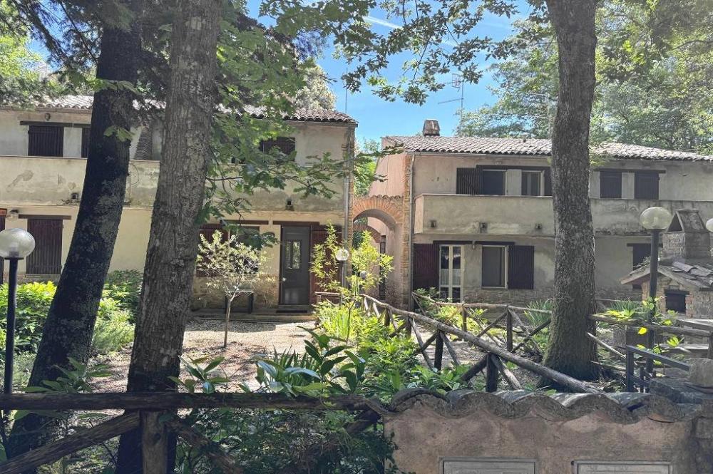 villa in vendita a Guardea
