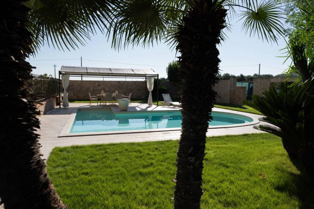 Villa indipendente plurilocale in vendita a Leporano - Villa indipendente plurilocale in vendita a Leporano