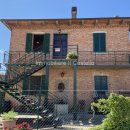 Appartamento trilocale in vendita a castiglione-del-lago