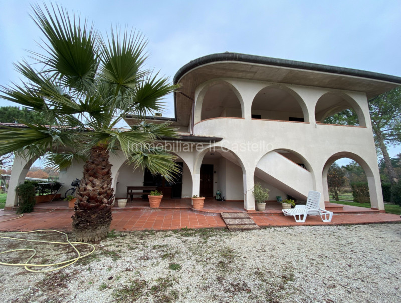 Villa plurilocale in vendita a castiglione-del-lago - Villa plurilocale in vendita a castiglione-del-lago