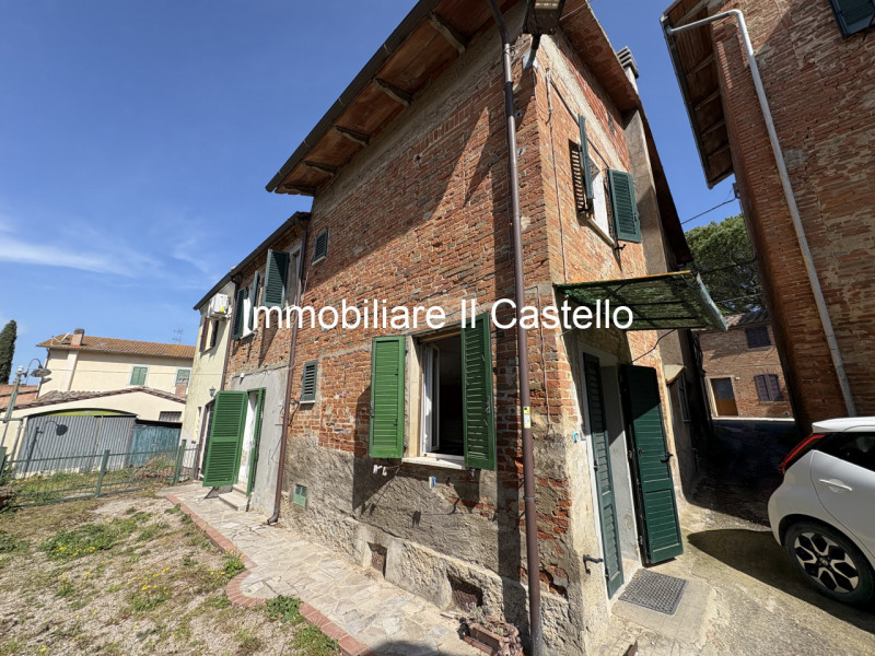 ufficio in vendita a Castiglione del Lago in zona Casamaggiore