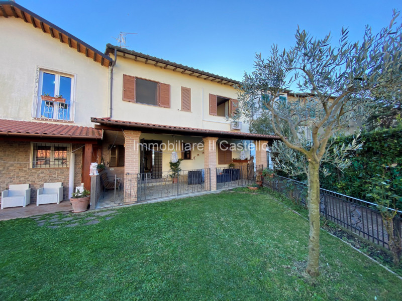 casa semindipendente in vendita a Castiglione del Lago