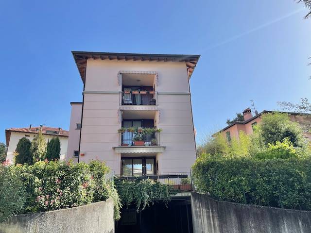 Appartamento trilocale in vendita a Varese - Appartamento trilocale in vendita a Varese