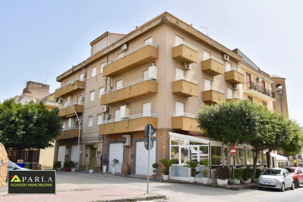 Appartamento plurilocale in vendita a Canicattì - Appartamento plurilocale in vendita a Canicattì