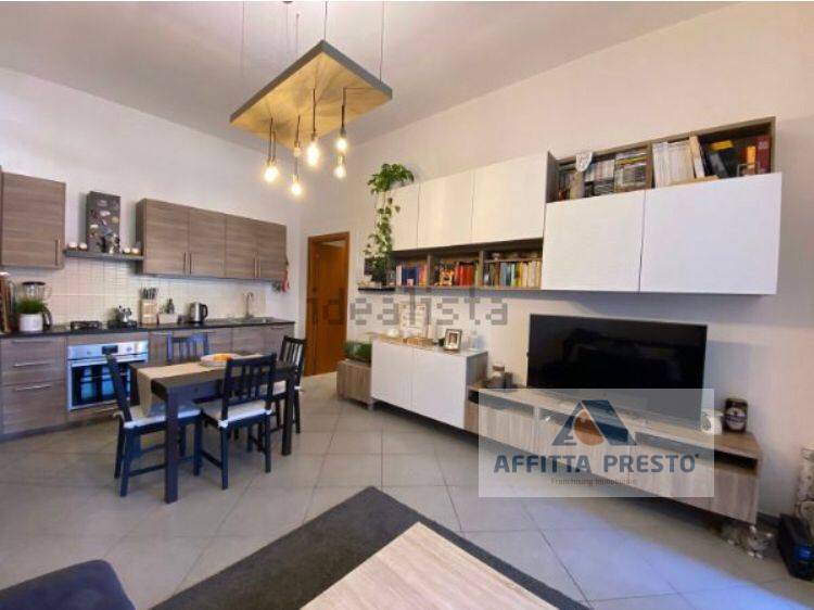 Appartamento plurilocale in affitto a Viareggio - Appartamento plurilocale in affitto a Viareggio