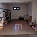 Garage monolocale in vendita a Sperone