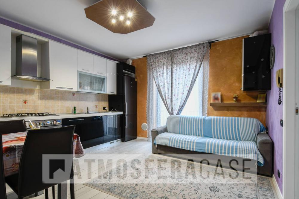 Appartamento trilocale in vendita a Trezzano Rosa - Appartamento trilocale in vendita a Trezzano Rosa