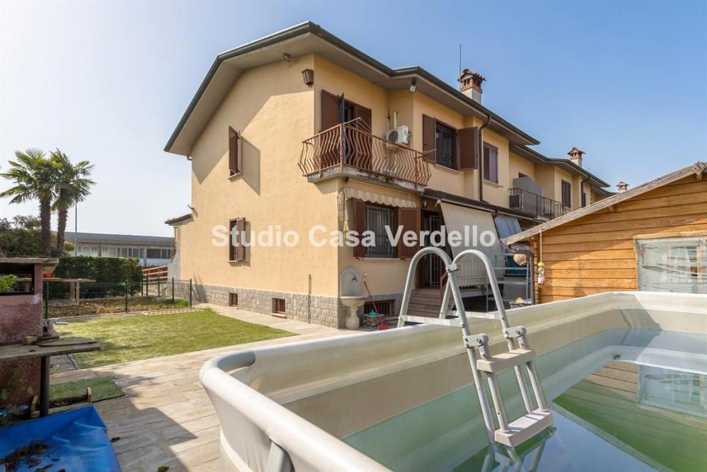 Villaschiera quadrilocale in vendita a lurano - Villaschiera quadrilocale in vendita a lurano