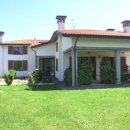 Villa plurilocale in vendita a imola