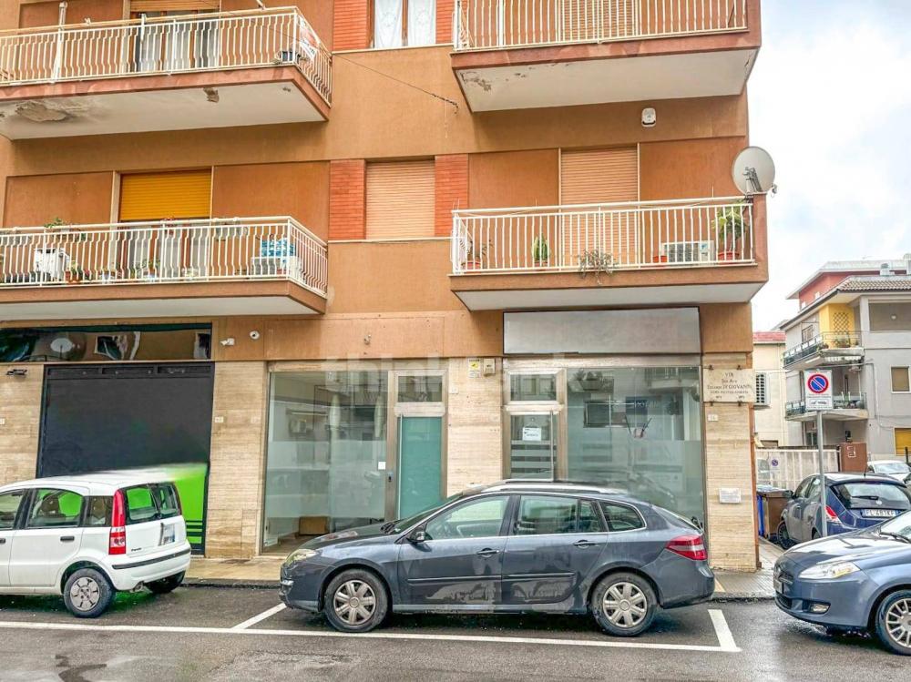 Spazio commerciale in vendita a Siracusa - Spazio commerciale in vendita a Siracusa
