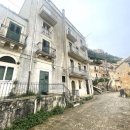 Casa quadrilocale in vendita a Ragusa