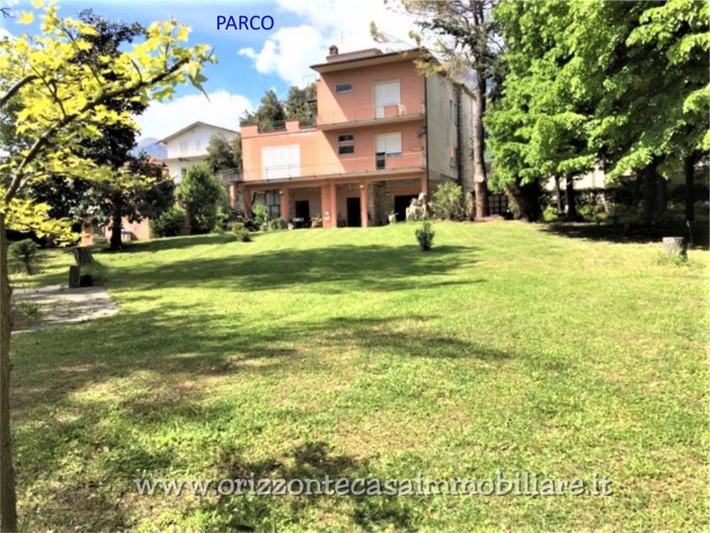 Villa indipendente plurilocale in vendita a Ascoli Piceno - Villa indipendente plurilocale in vendita a Ascoli Piceno