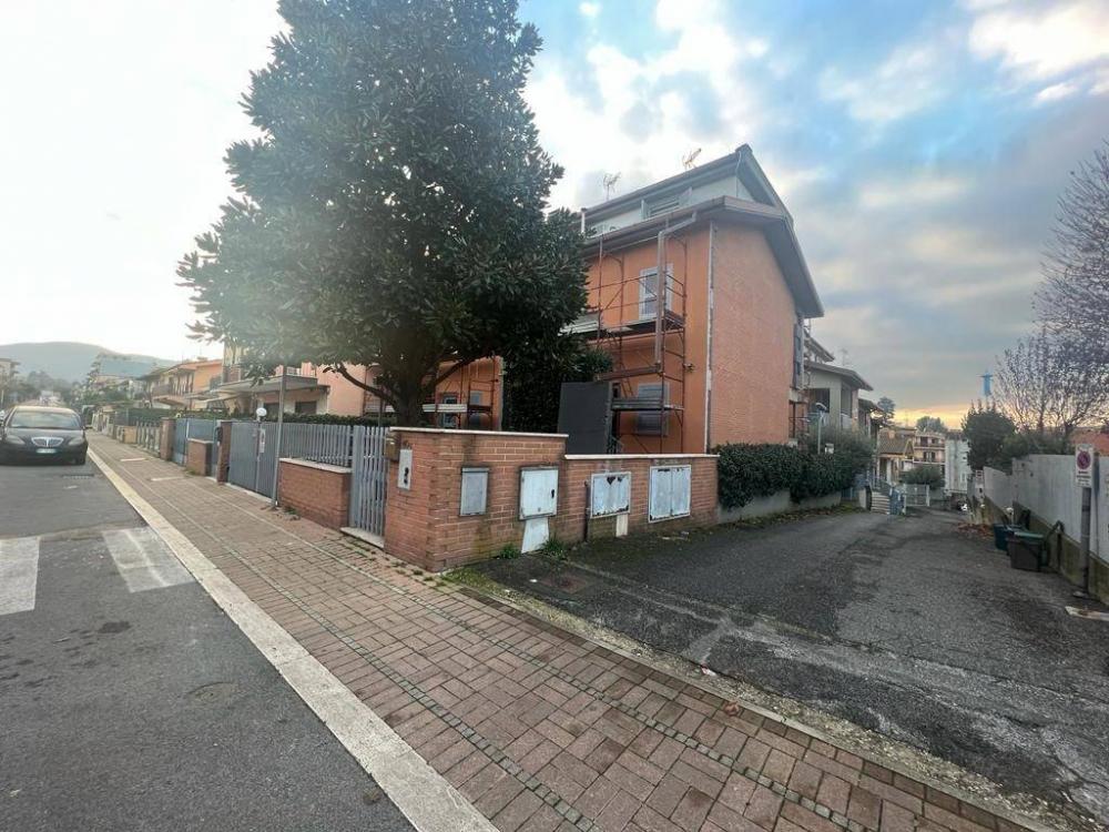 Villa quadrilocale in vendita a San Cesareo - Villa quadrilocale in vendita a San Cesareo