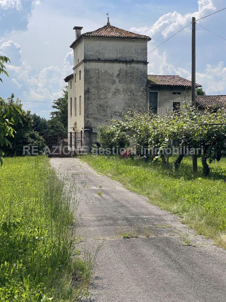 Rustico / casale plurilocale in vendita a montecchio-precalcino - Rustico / casale plurilocale in vendita a montecchio-precalcino