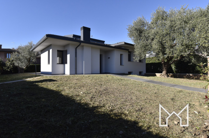 villa in vendita a Romano d'Ezzelino