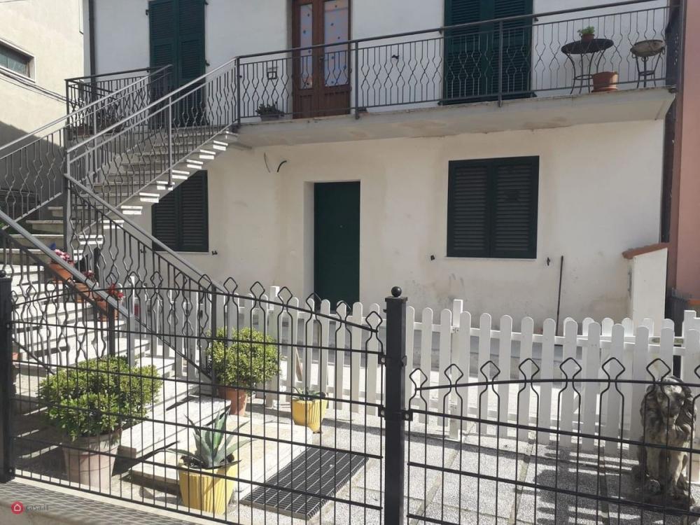 Appartamento quadrilocale in vendita a Santo Stefano di Magra - Appartamento quadrilocale in vendita a Santo Stefano di Magra