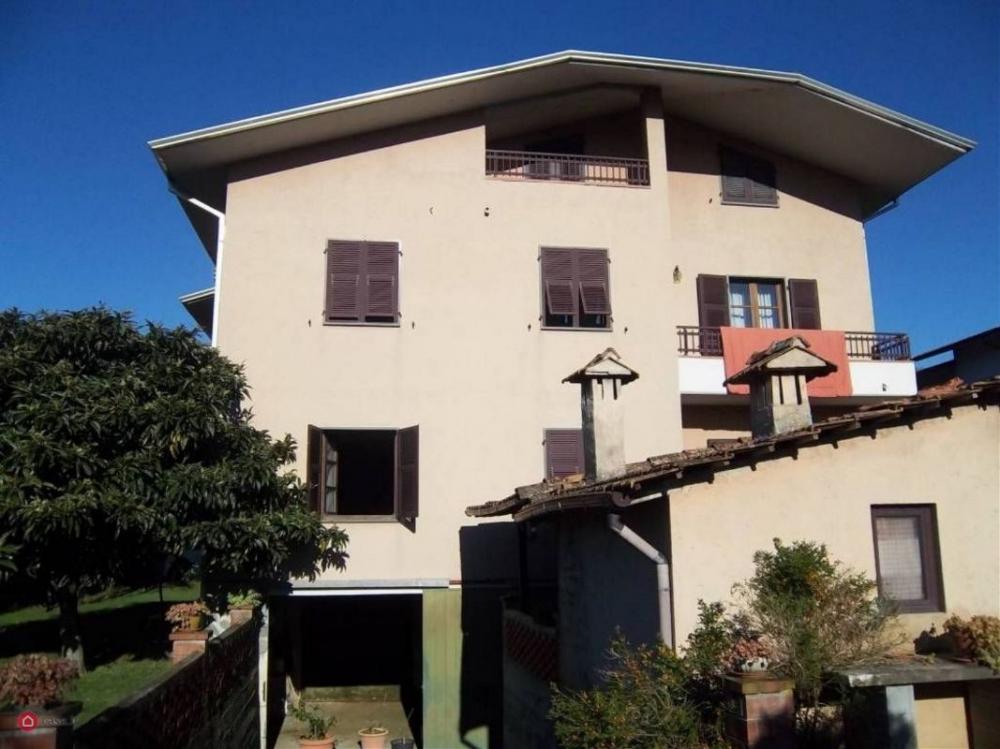 Villa plurilocale in vendita a Licciana Nardi - Villa plurilocale in vendita a Licciana Nardi