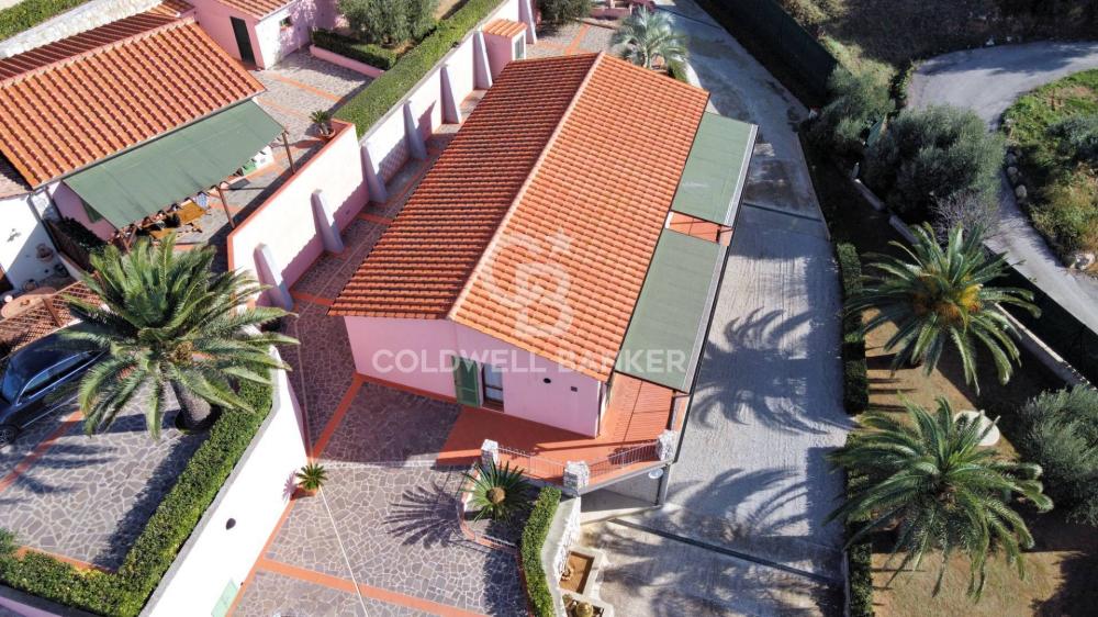 Villa indipendente plurilocale in vendita a Capoliveri - Villa indipendente plurilocale in vendita a Capoliveri