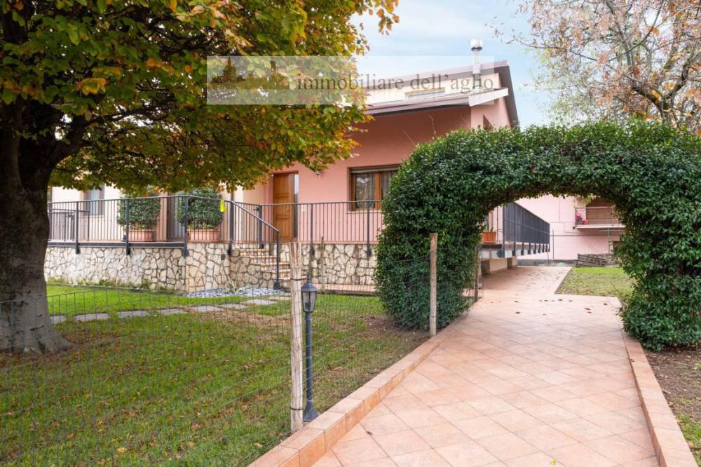 Villa indipendente plurilocale in vendita a lonato del garda - Villa indipendente plurilocale in vendita a lonato del garda