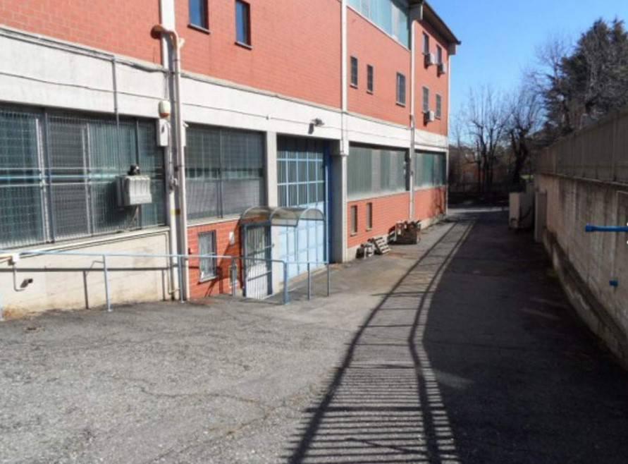 capannone industriale in vendita a Alpignano