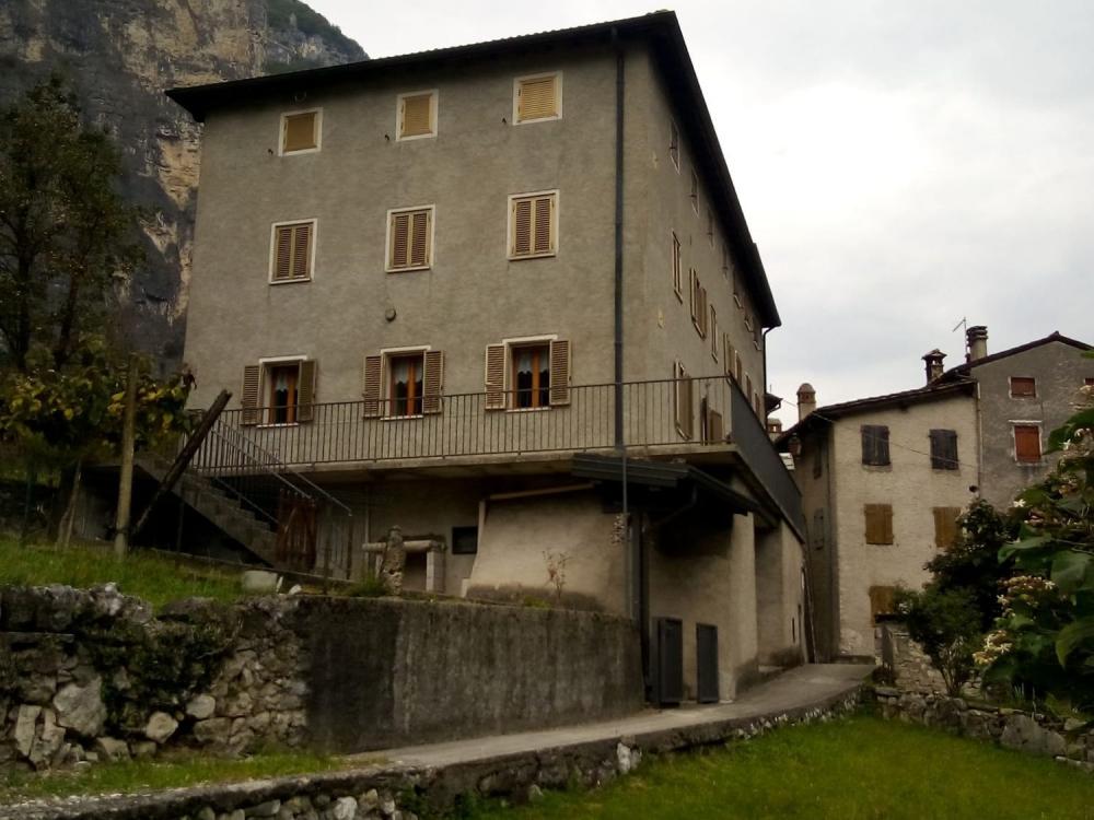 villa indipendente in vendita a Valstagna