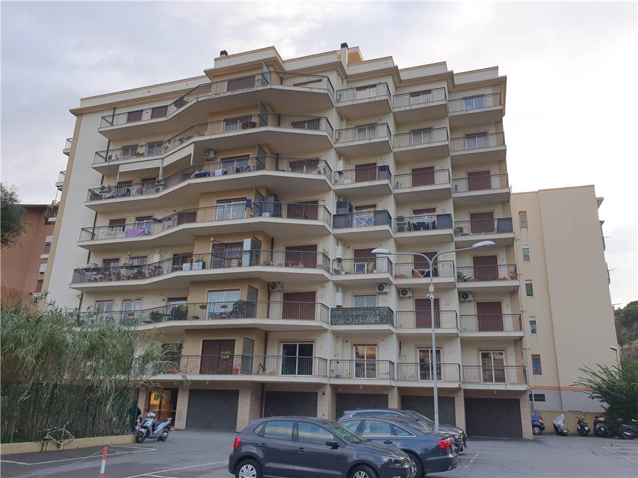 Appartamento quadrilocale in vendita a Messina - Appartamento quadrilocale in vendita a Messina
