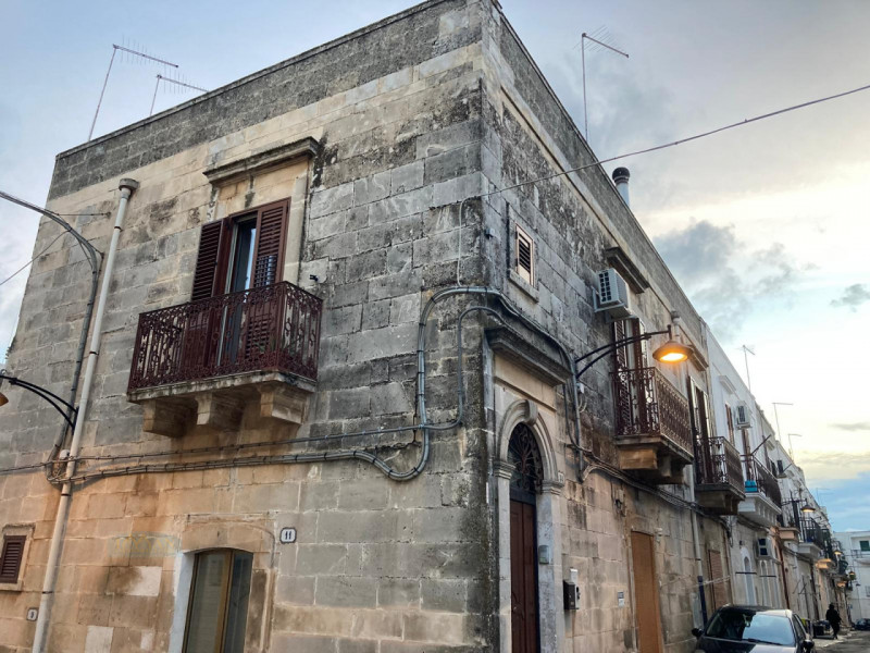 Casa quadrilocale in vendita a ceglie-messapica - Casa quadrilocale in vendita a ceglie-messapica