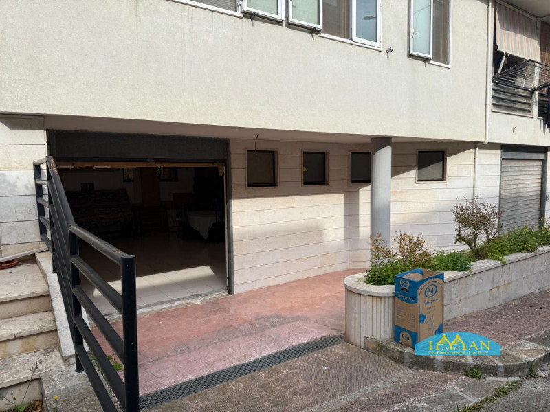 Garage in vendita a ceglie-messapica - Garage in vendita a ceglie-messapica