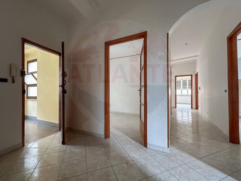 Appartamento plurilocale in vendita a Acqui Terme - Appartamento plurilocale in vendita a Acqui Terme