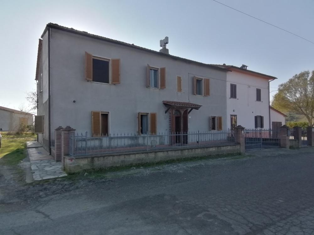 Stabile intero quadrilocale in vendita a sorano - Stabile intero quadrilocale in vendita a sorano