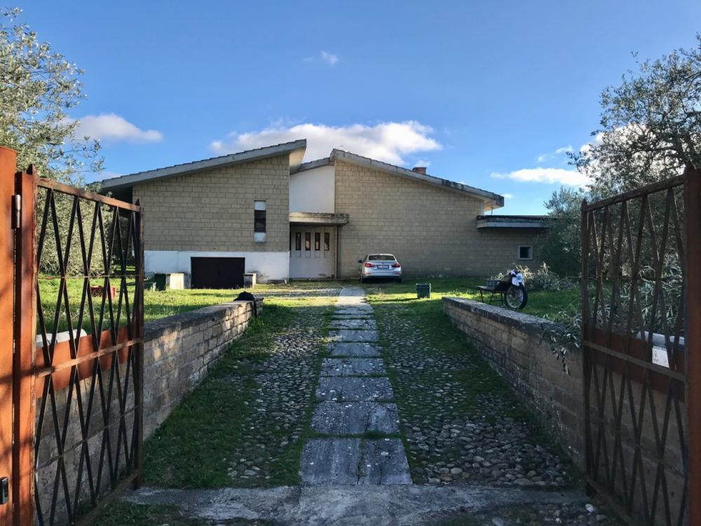 villa in vendita a Sorano