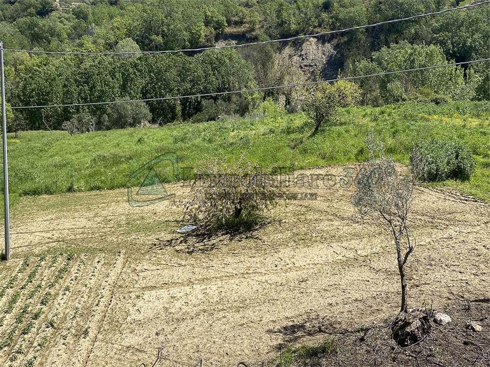 terreno agricolo in vendita a Castrolibero