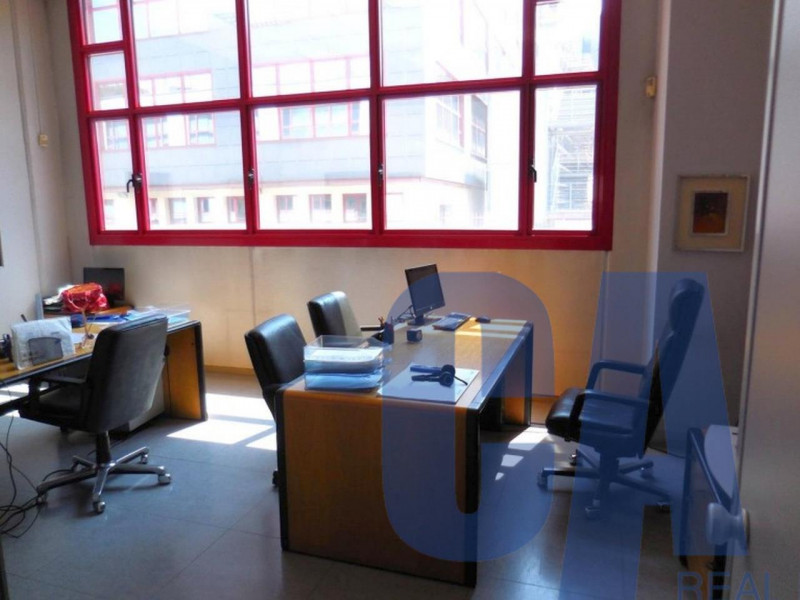 magazzino-laboratorio in vendita a Milano