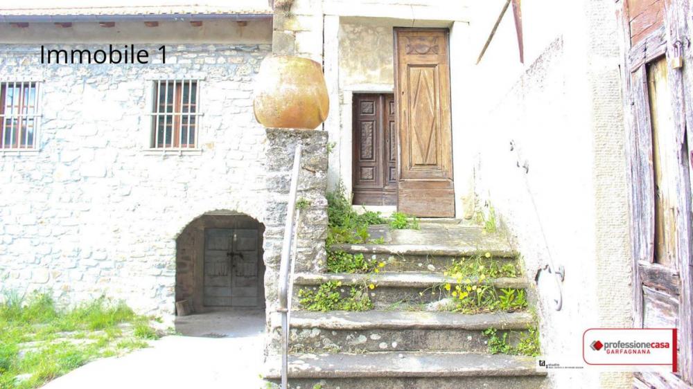 Stabile intero in vendita a minucciano - Stabile intero in vendita a minucciano