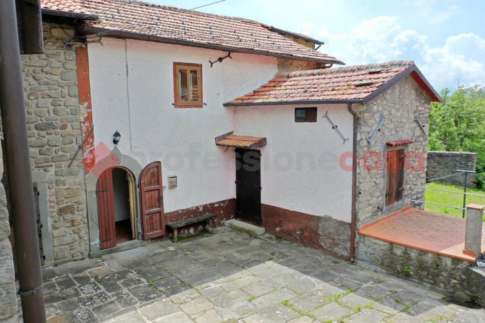Rustico / casale plurilocale in vendita a sillano giuncugnano - Rustico / casale plurilocale in vendita a sillano giuncugnano