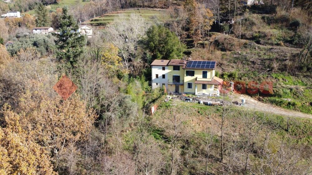 Stabile intero quadrilocale in vendita a coreglia antelminelli - Stabile intero quadrilocale in vendita a coreglia antelminelli
