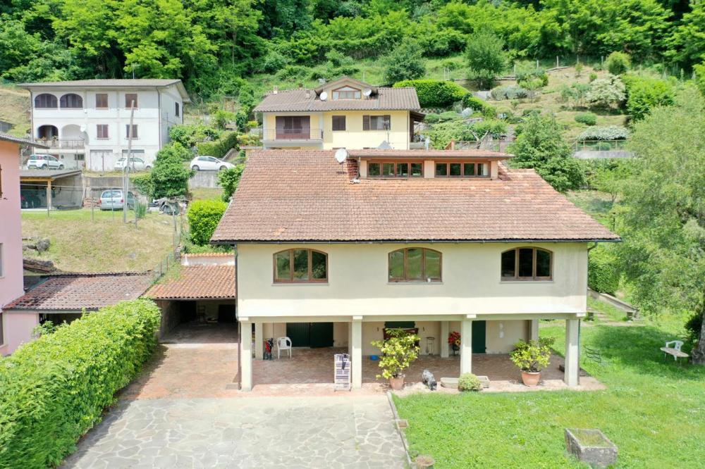 villa indipendente in vendita a Castelnuovo di Garfagnana