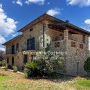 Villa indipendente plurilocale in vendita a todi